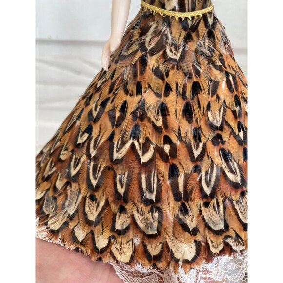 Vintage 1950s Celluloid Doll With Pheasant Feather Dress & Lace Trim - Picture 8 of 12